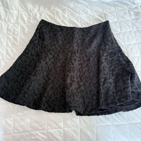 Free People Animal Print Textured Skirt Womens 8 Black A Line Skater Side Zip - Picture 1 of 7